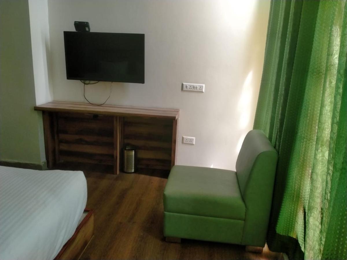 Hotel Pepper Hisar Exterior photo